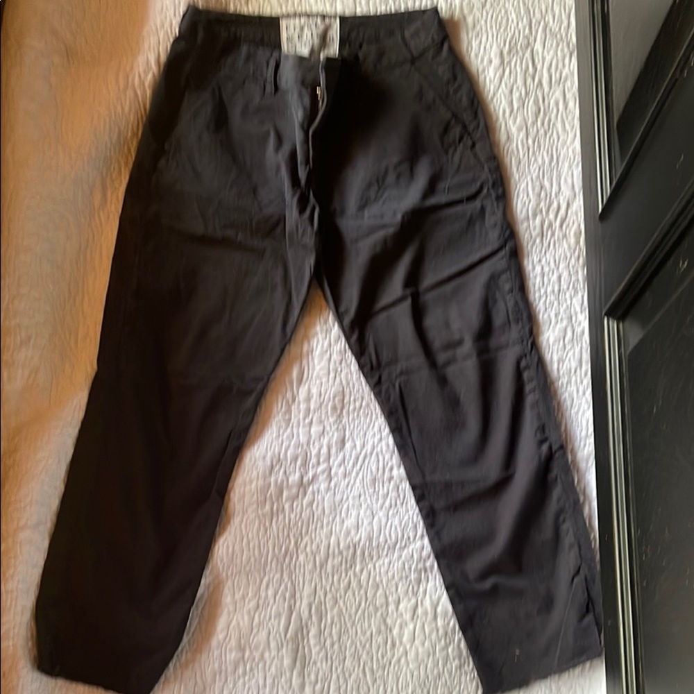 Frank & Eileen Black Chinos